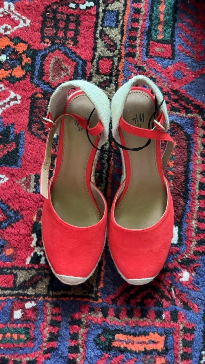 H&M Red Espadrille Wedge Sandals Size 37 - photo 2