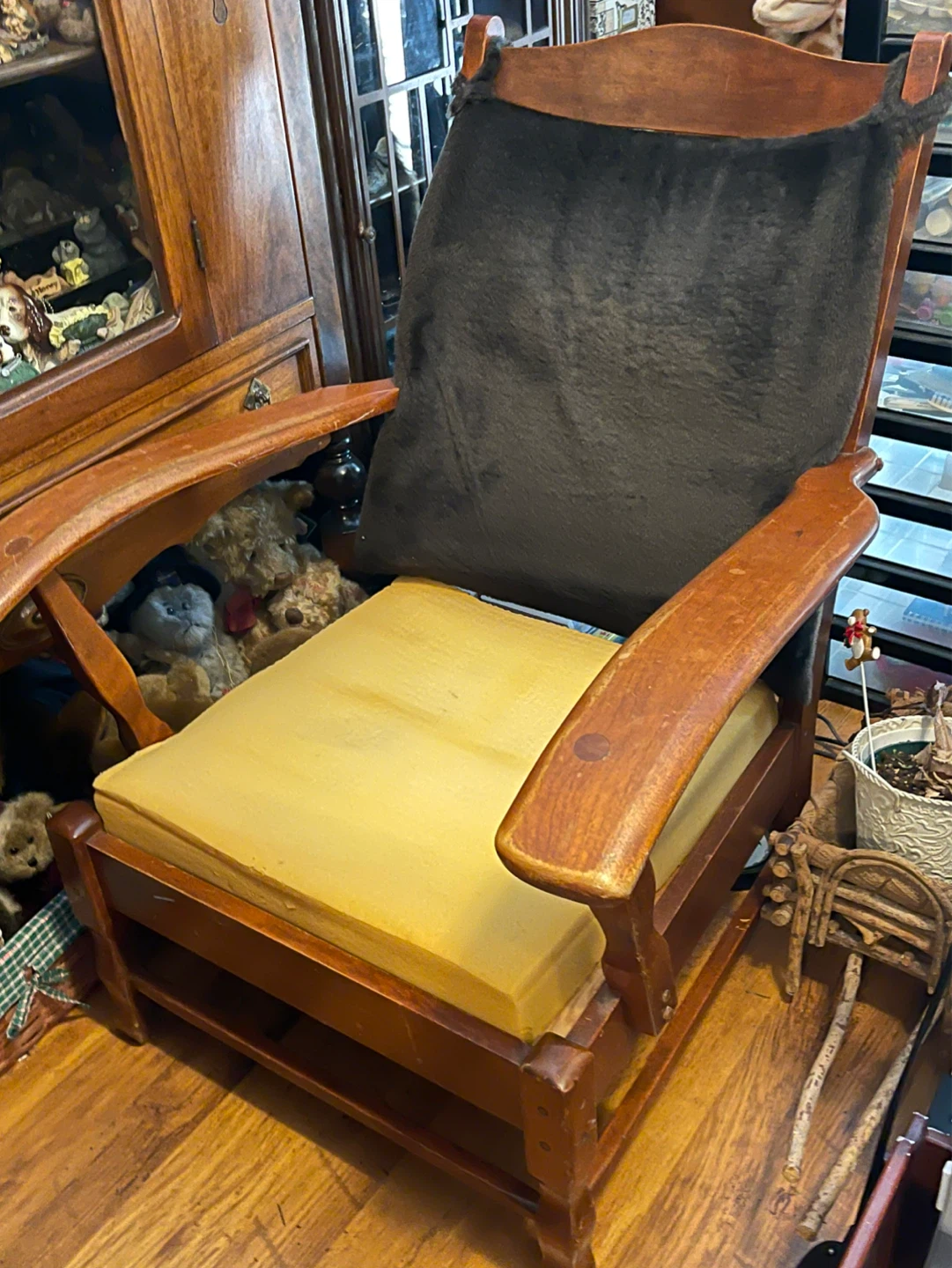 Antique Wooden Chair with Cushions - photo 4