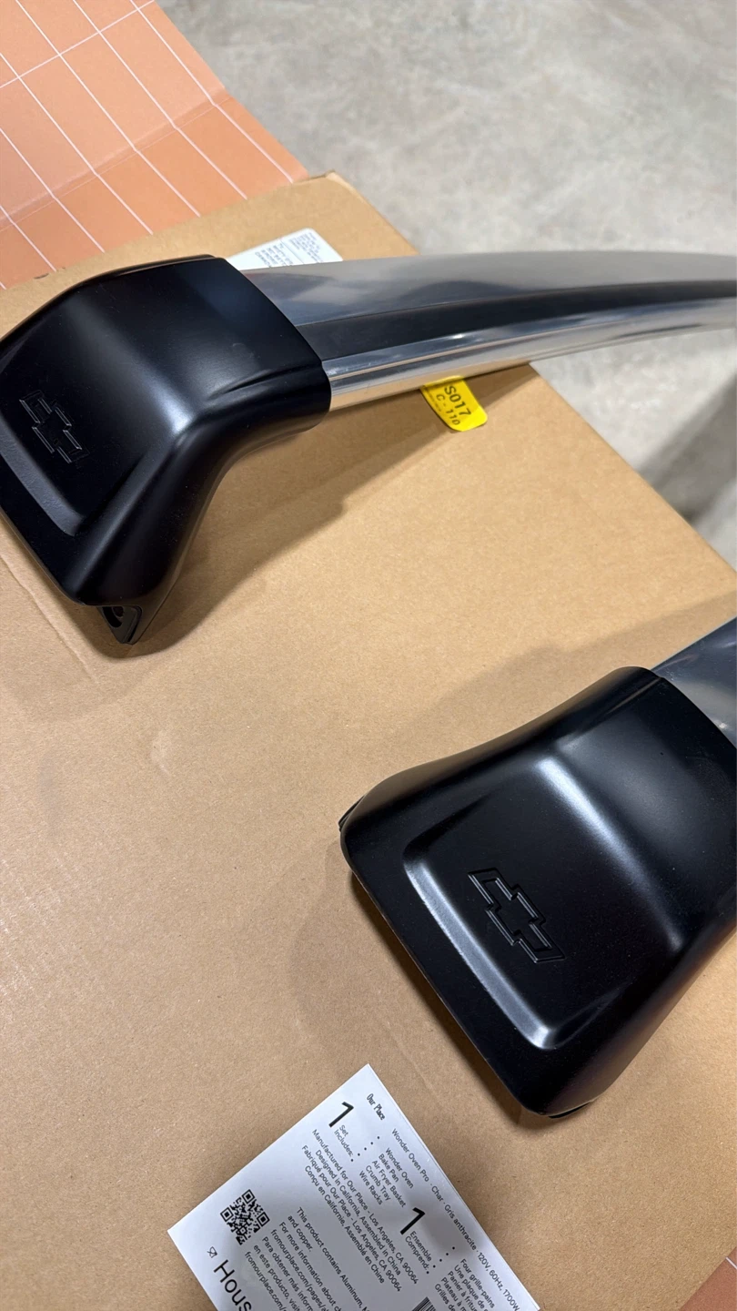 Chevrolet Roof Rack Cross Bars - photo 3