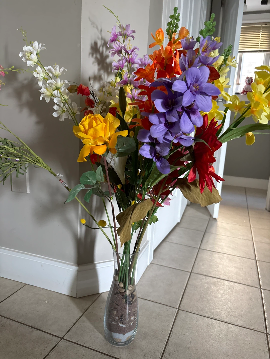 Artificial Flower Arrangement in Glass Vase - photo 2