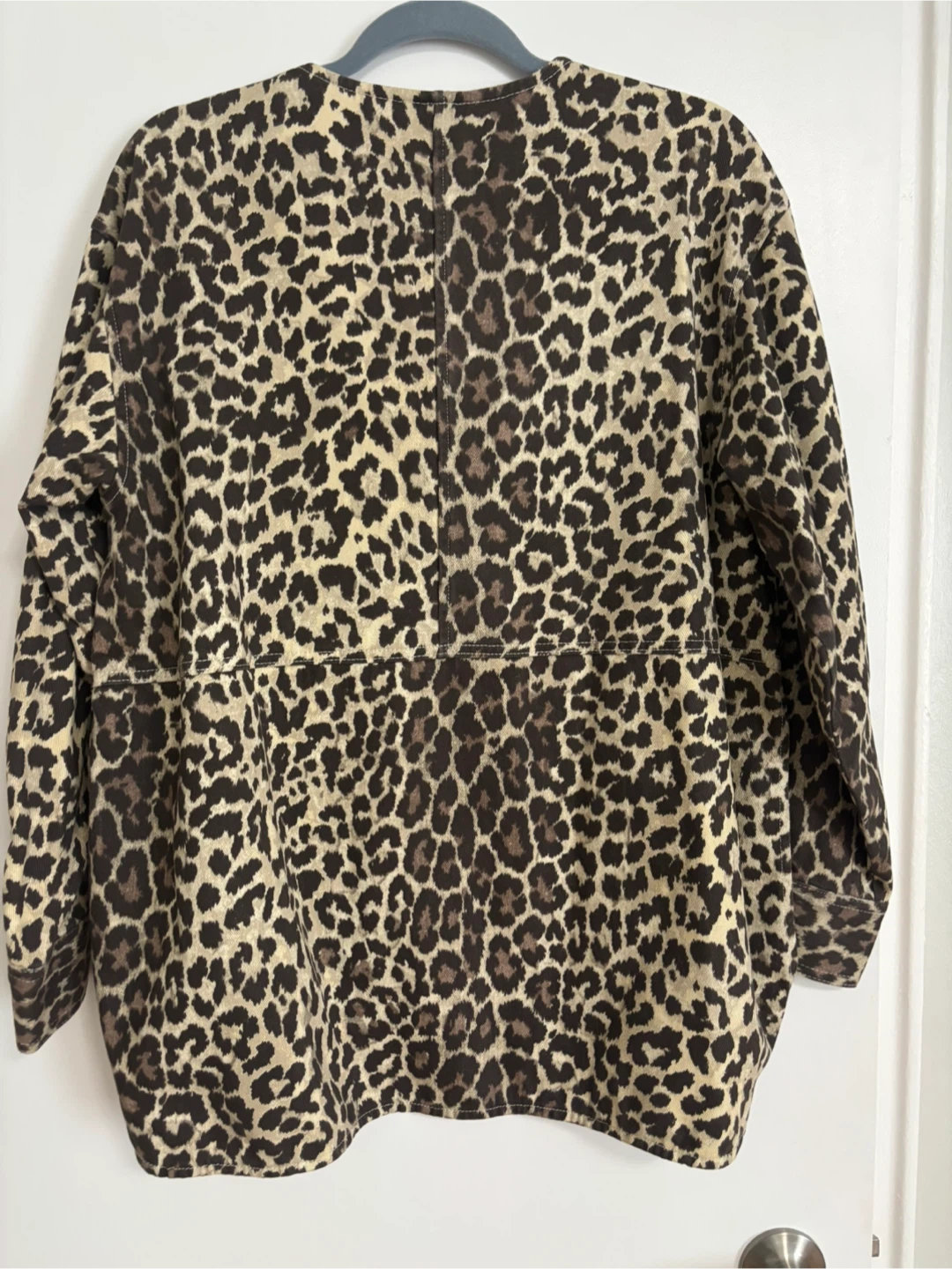 New H&M Leopard Print Long Sleeve Shirt Size S - photo 2
