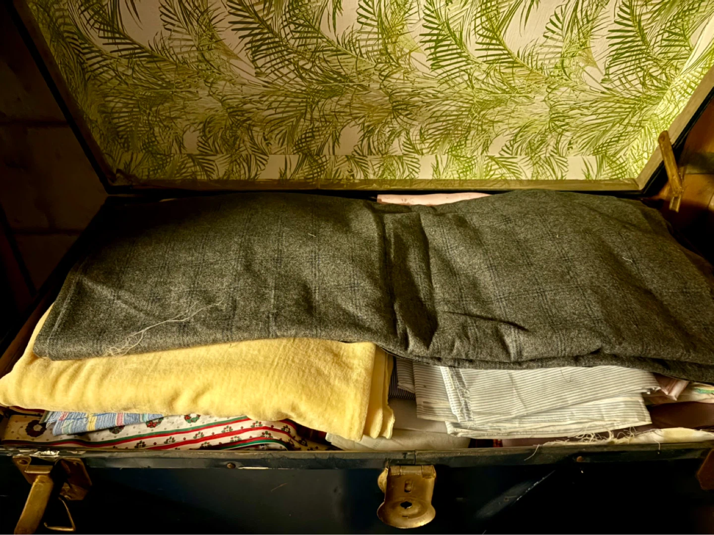 Bundle of various fabrics items