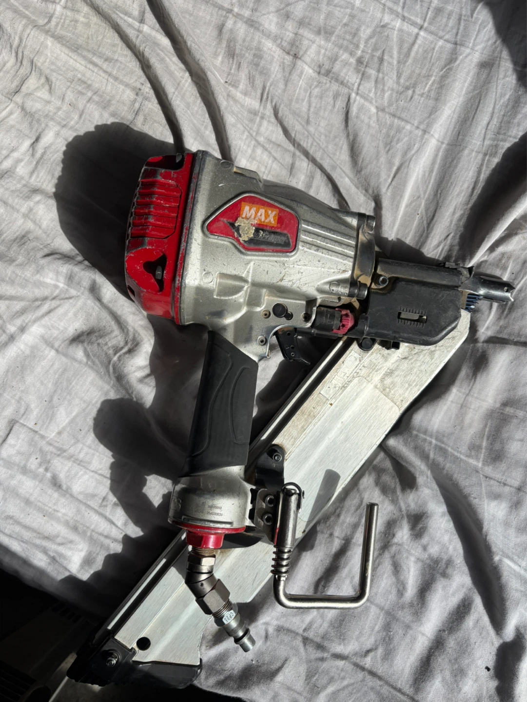 MAX Framing Nailer