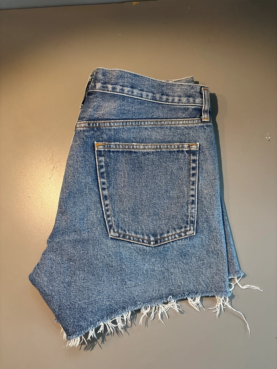 AGOLDE Denim Cutoff Jean Shorts - photo 4