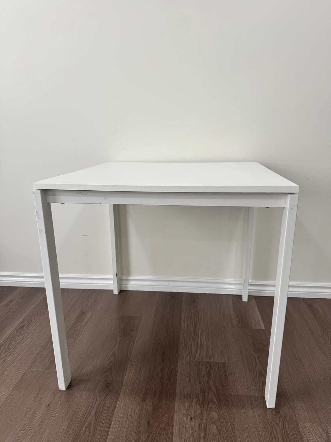 White Square Table - photo 3