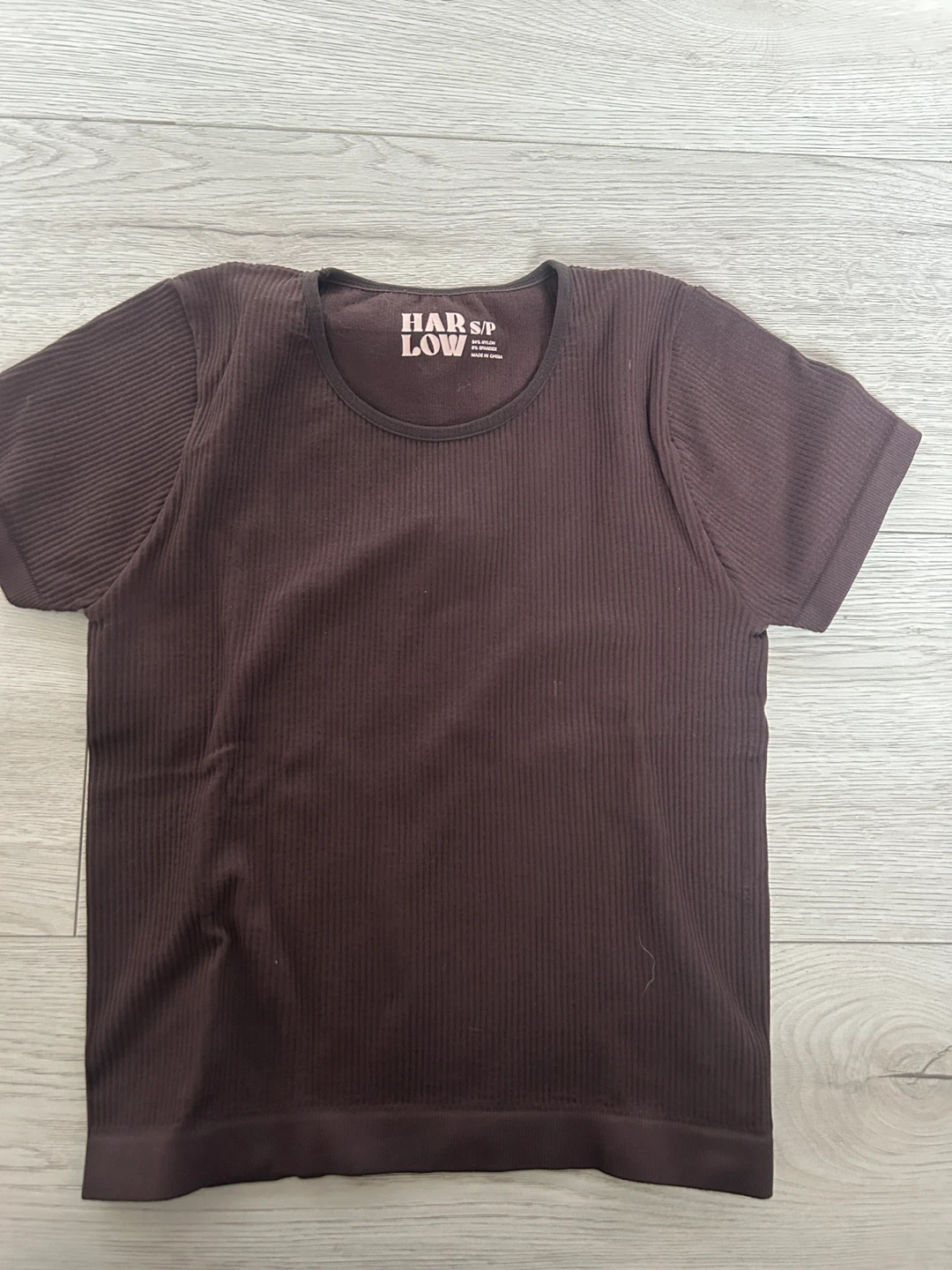 HAR LOW Ribbed Short Sleeve Crop Top