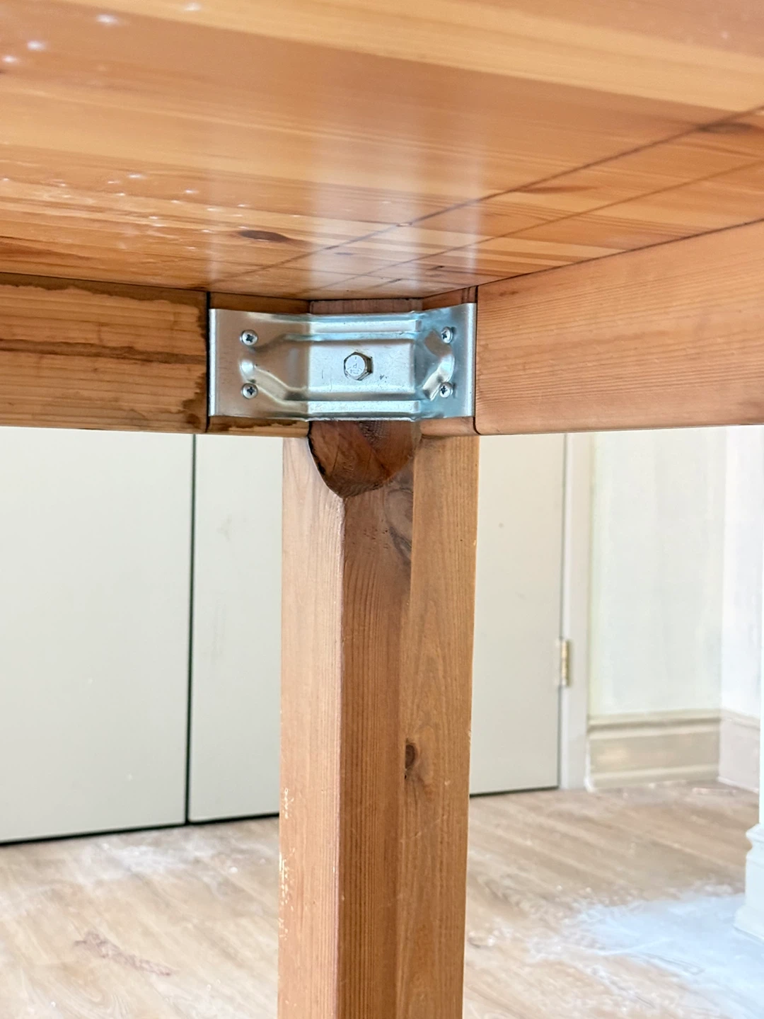 Wooden Dining Table - photo 4