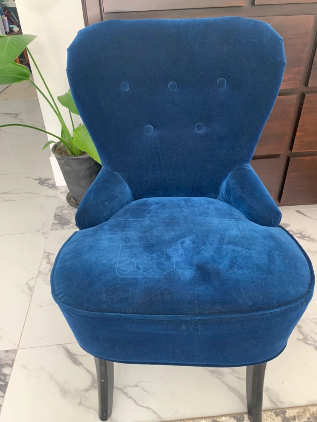 Beautiful Blue Velvet Chair - photo 4