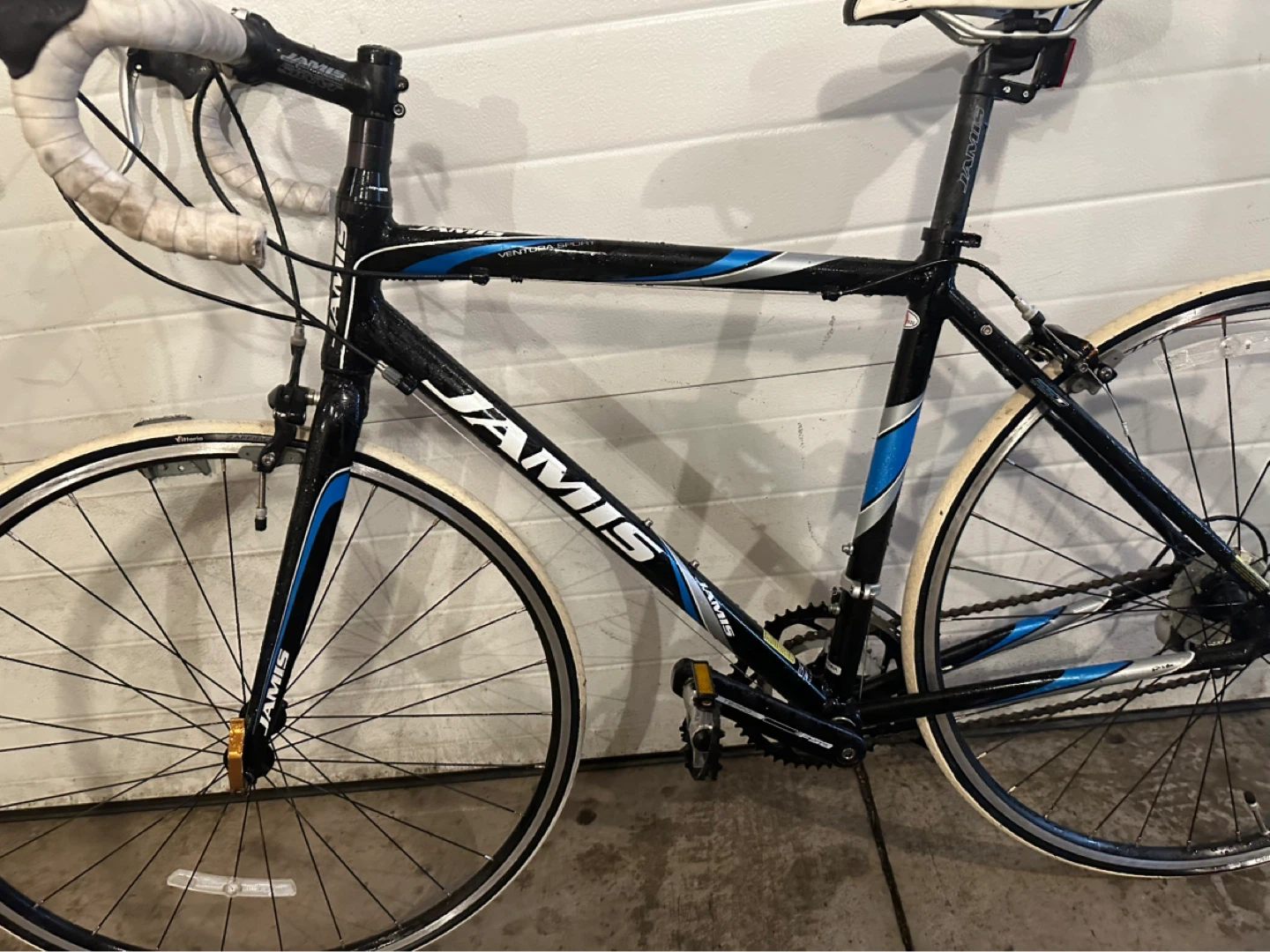 Jamis Ventura Road Bike