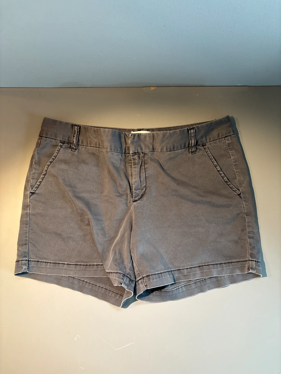 Canyon Grey Shorts Size 12 - photo 2