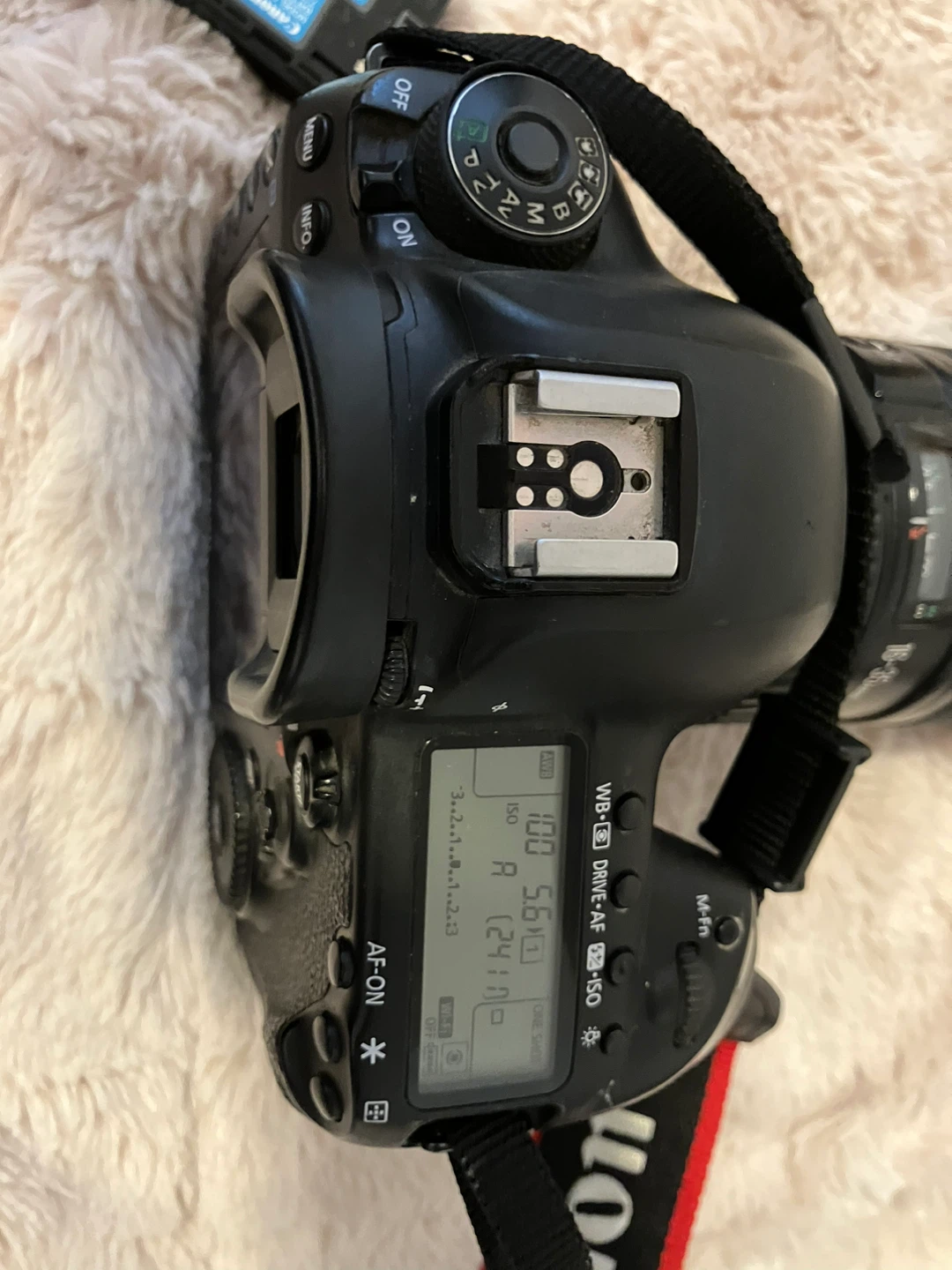 Canon 5D mark IV camera body - photo 3