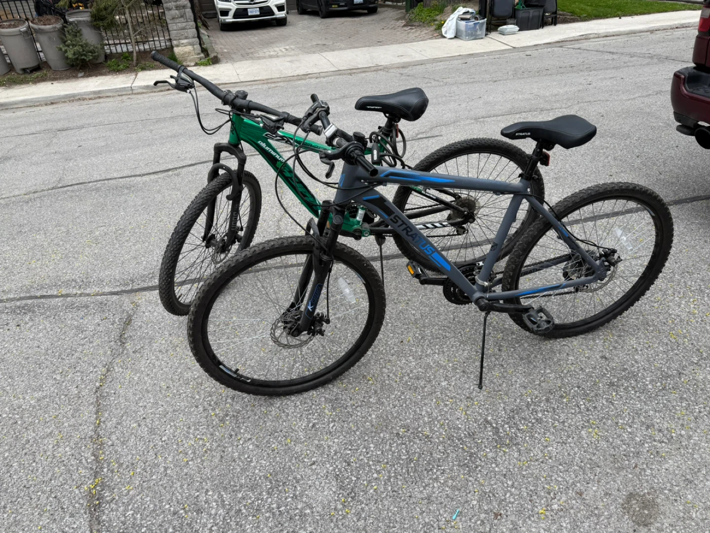 2 Mountain Bikes - Green & Grey