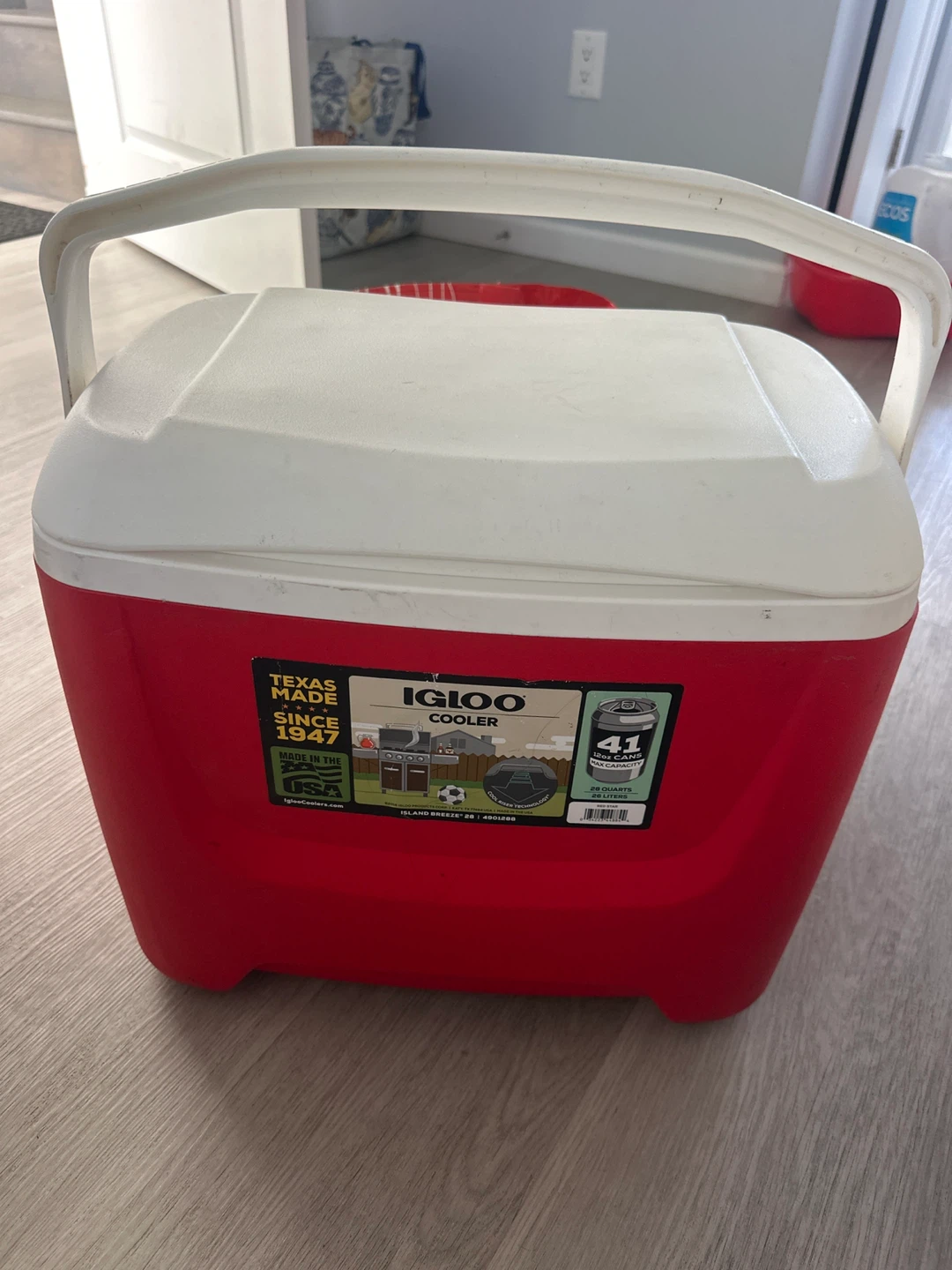 Igloo Cooler - Red/White - 28 Quarts - photo 2