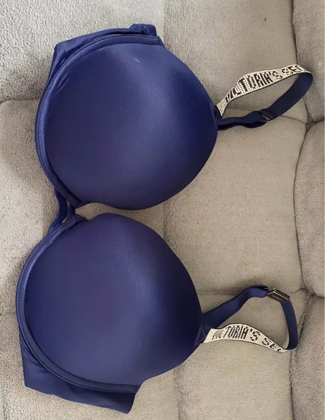 Victoria’s Secret bras Size 34DDD - photo 4