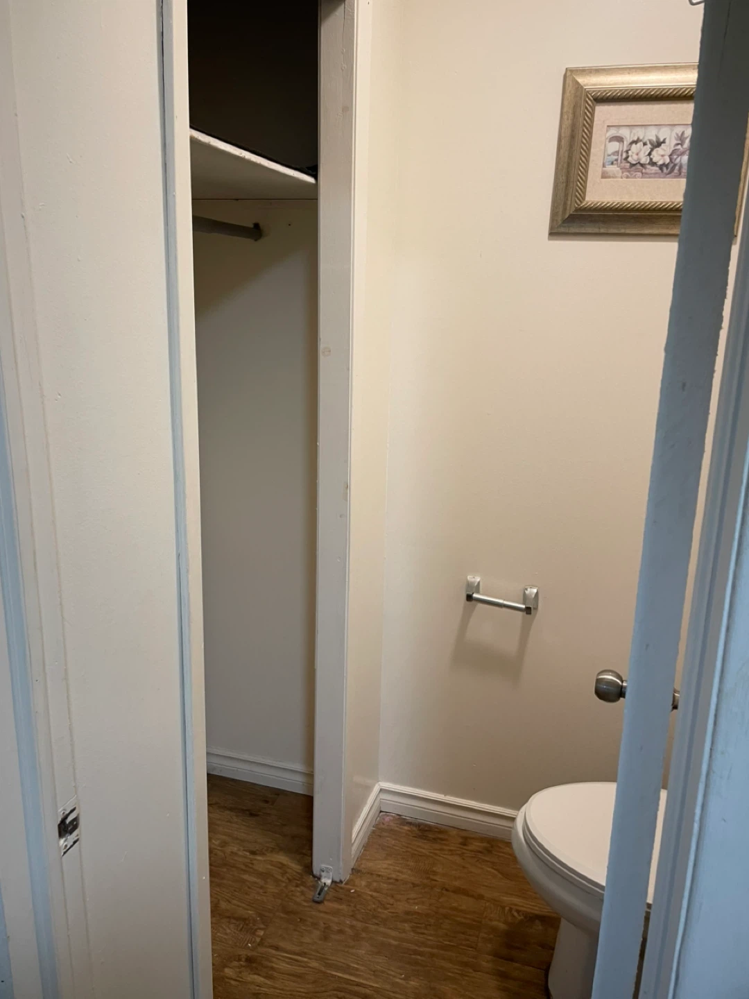 Room for rent couples welcome - photo 4
