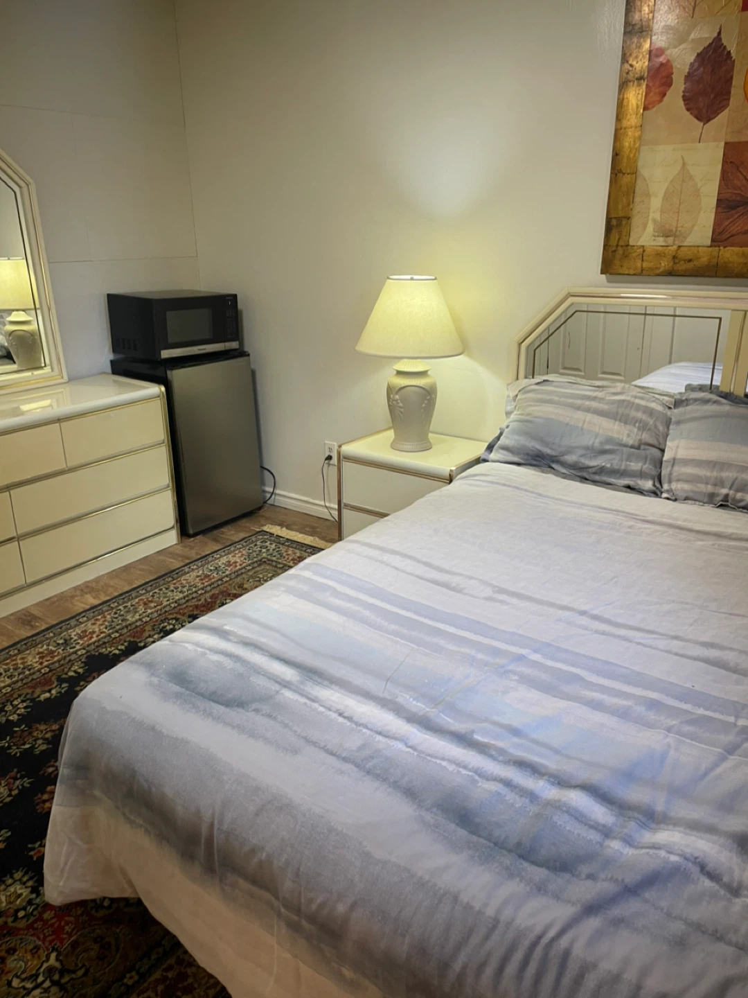 Room for rent couples welcome