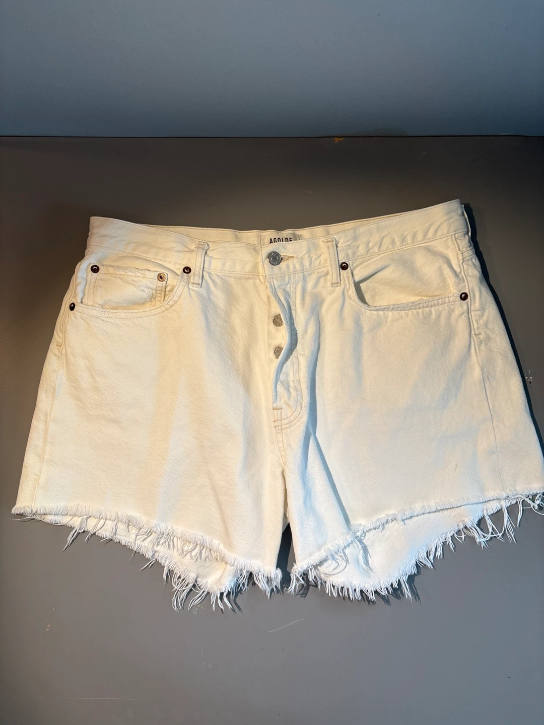 AGOLDE White Denim Cutoff shorts - photo 3