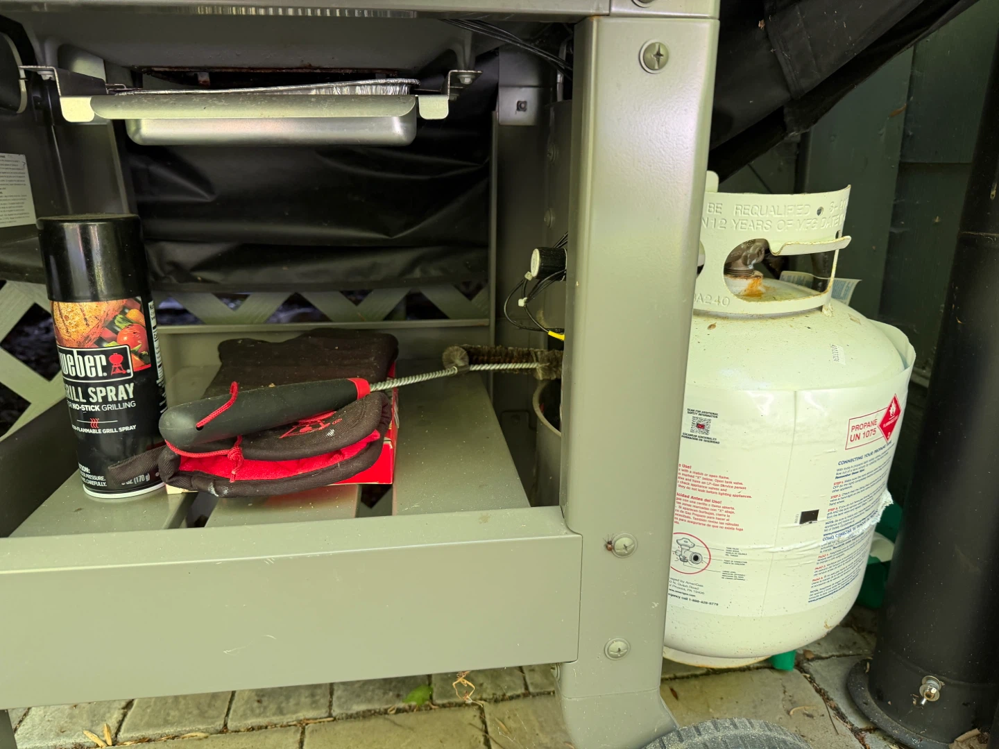 Weber Spirit II GS4 Gas Grill - photo 4
