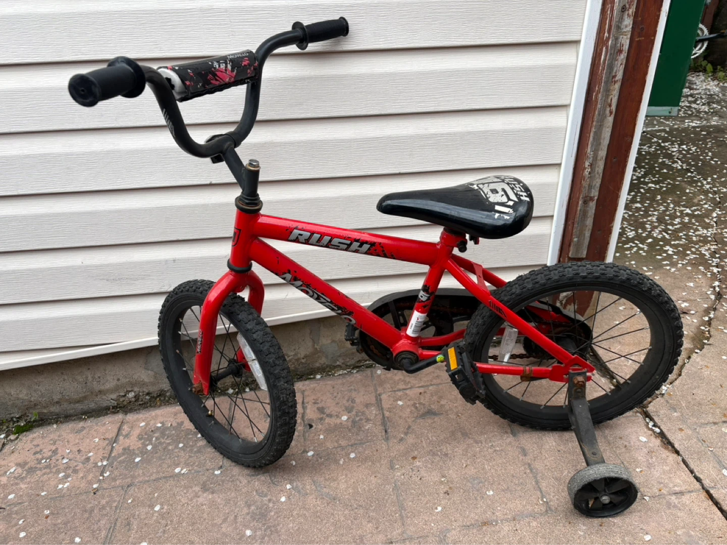 Red Movelor Rush Kids Bike - photo 3