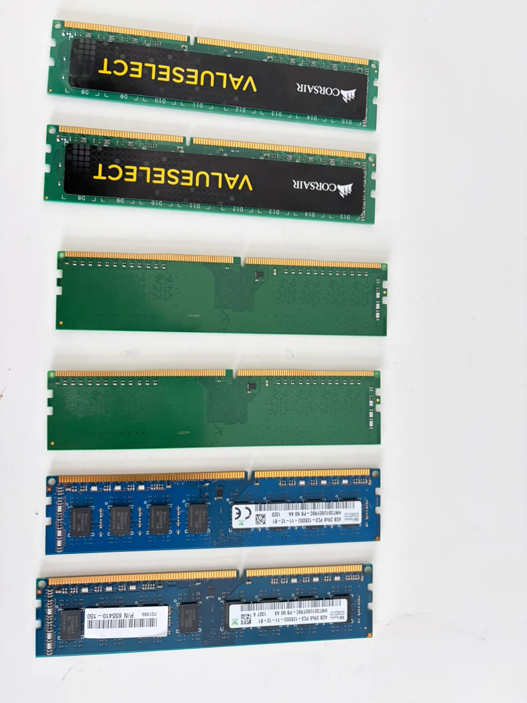Corsair ValueSelect & SK Hynix DDR3 RAM Modules