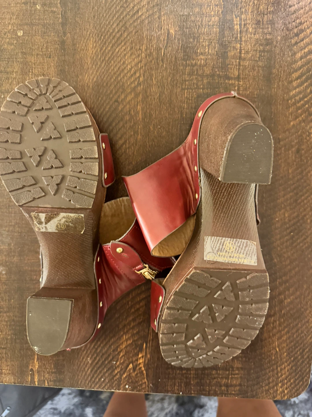 Nature Breeze Women's Red Chunky Heel Clogs Size 10 - photo 2