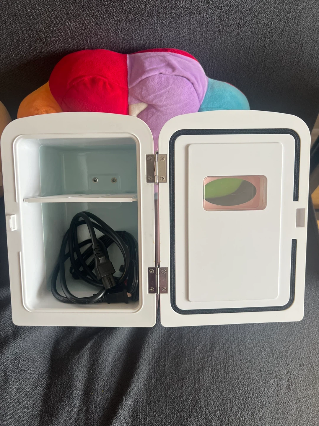 Koolatron Mini Fridge **NEEDS TO BE FIXED** - photo 2