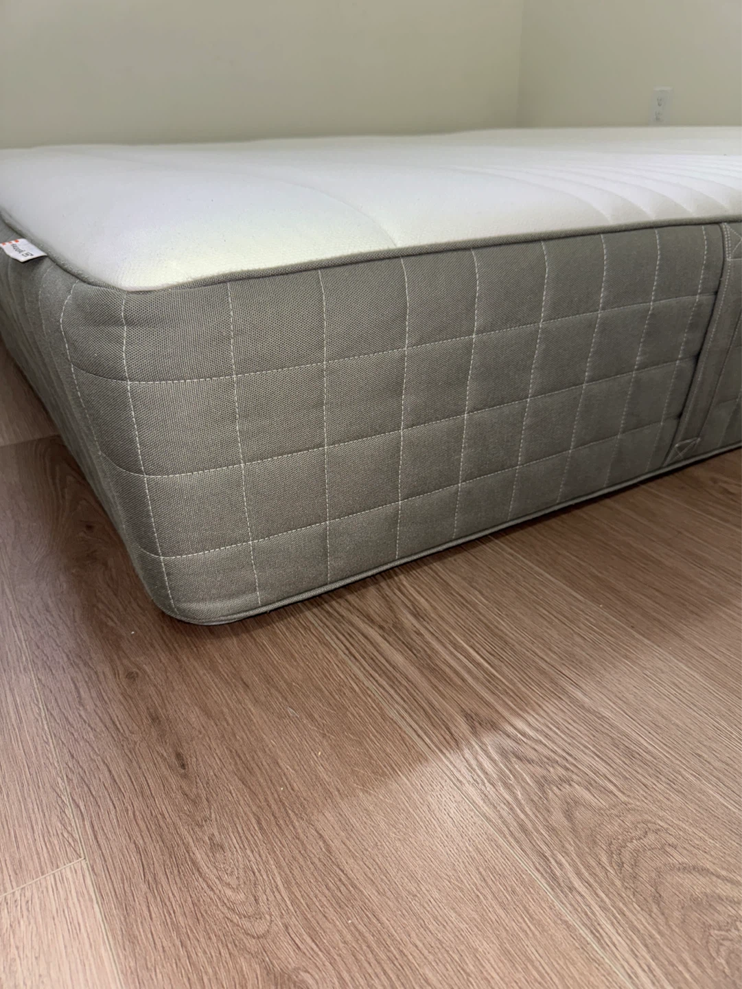 IKEA MALFORS KING Mattress - photo 3