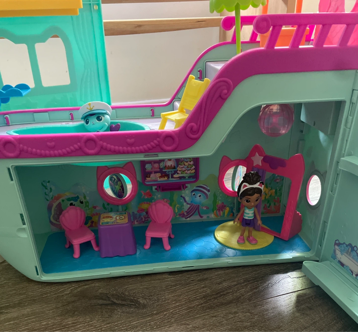 Gabby's Dollhouse Playset with Accessories - photo 3