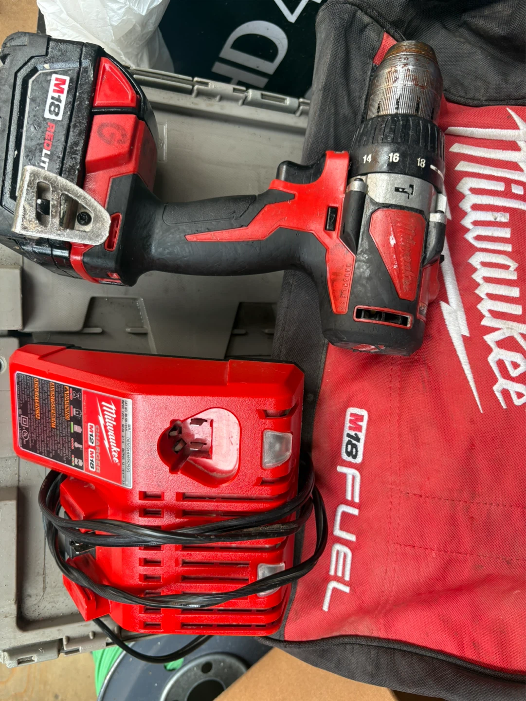 Milwaukee M18 FUEL Cordless Drill Combo with Charger - photo 5