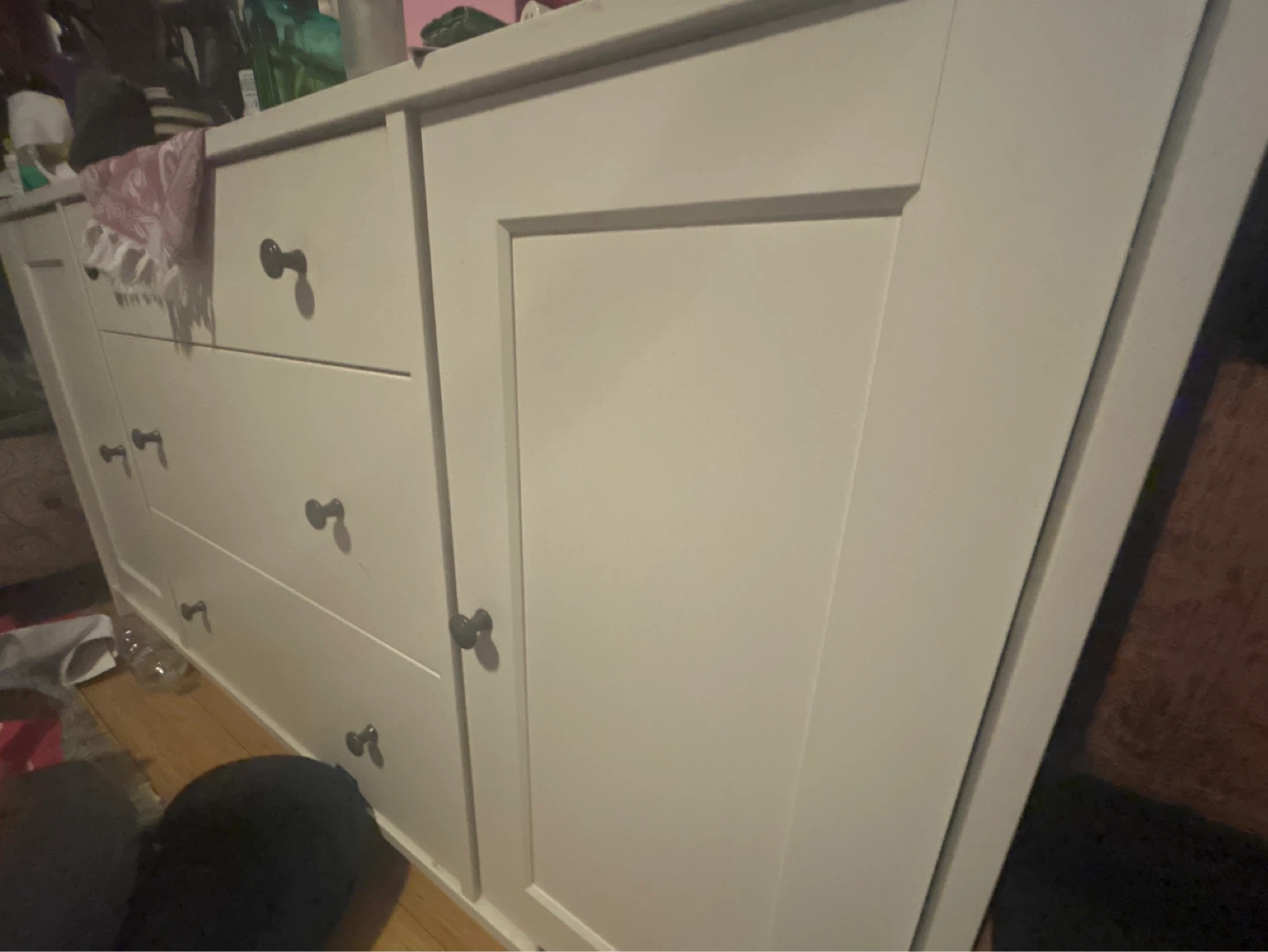 White Dresser with 4 Drawers and 2 Door - photo 2