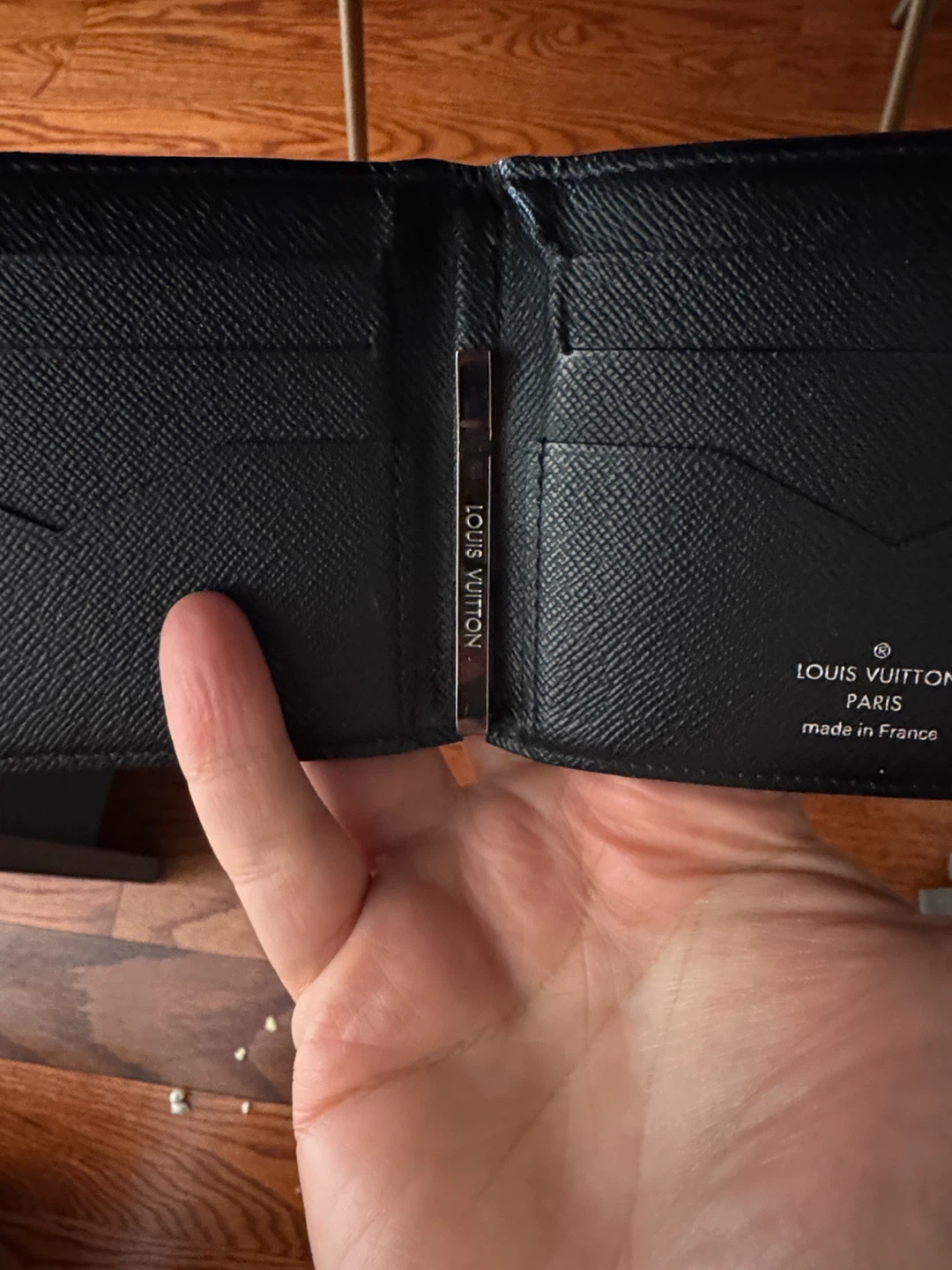 Louis Vuitton Bifold Wallet Monogram Eclipse - photo 4