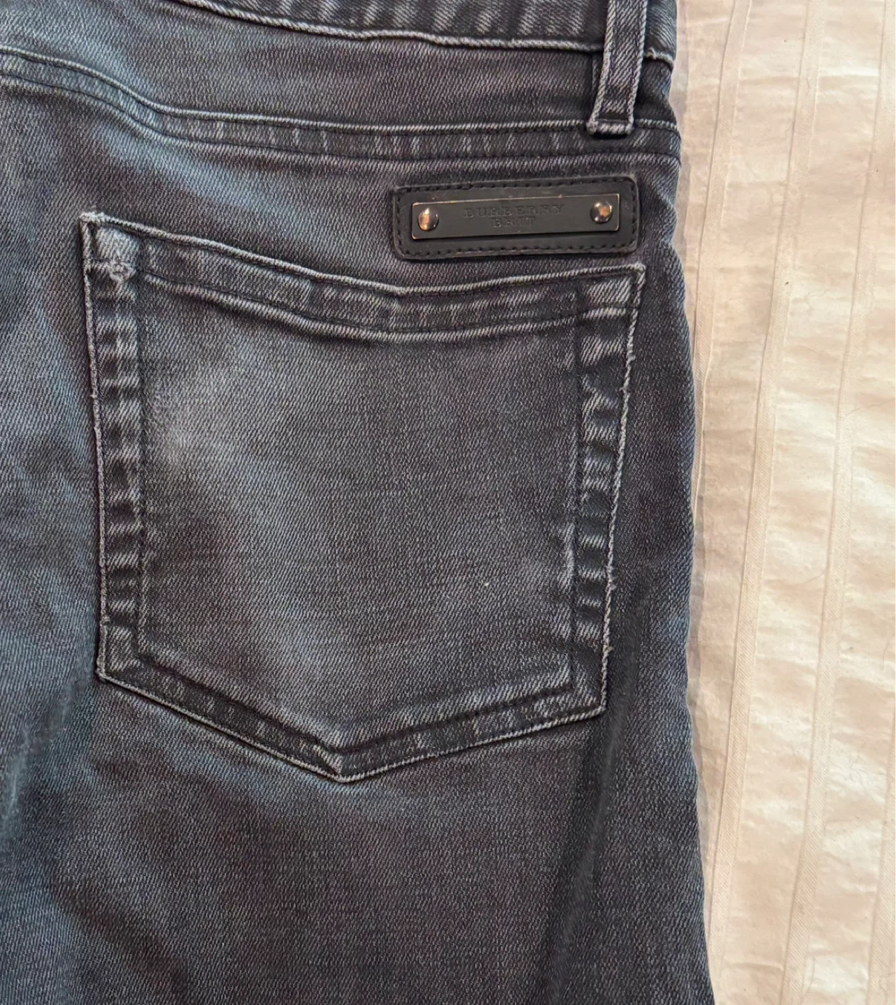 Burberry Brit Men's Jeans - Black Wash, Size 29W x 32L - photo 4