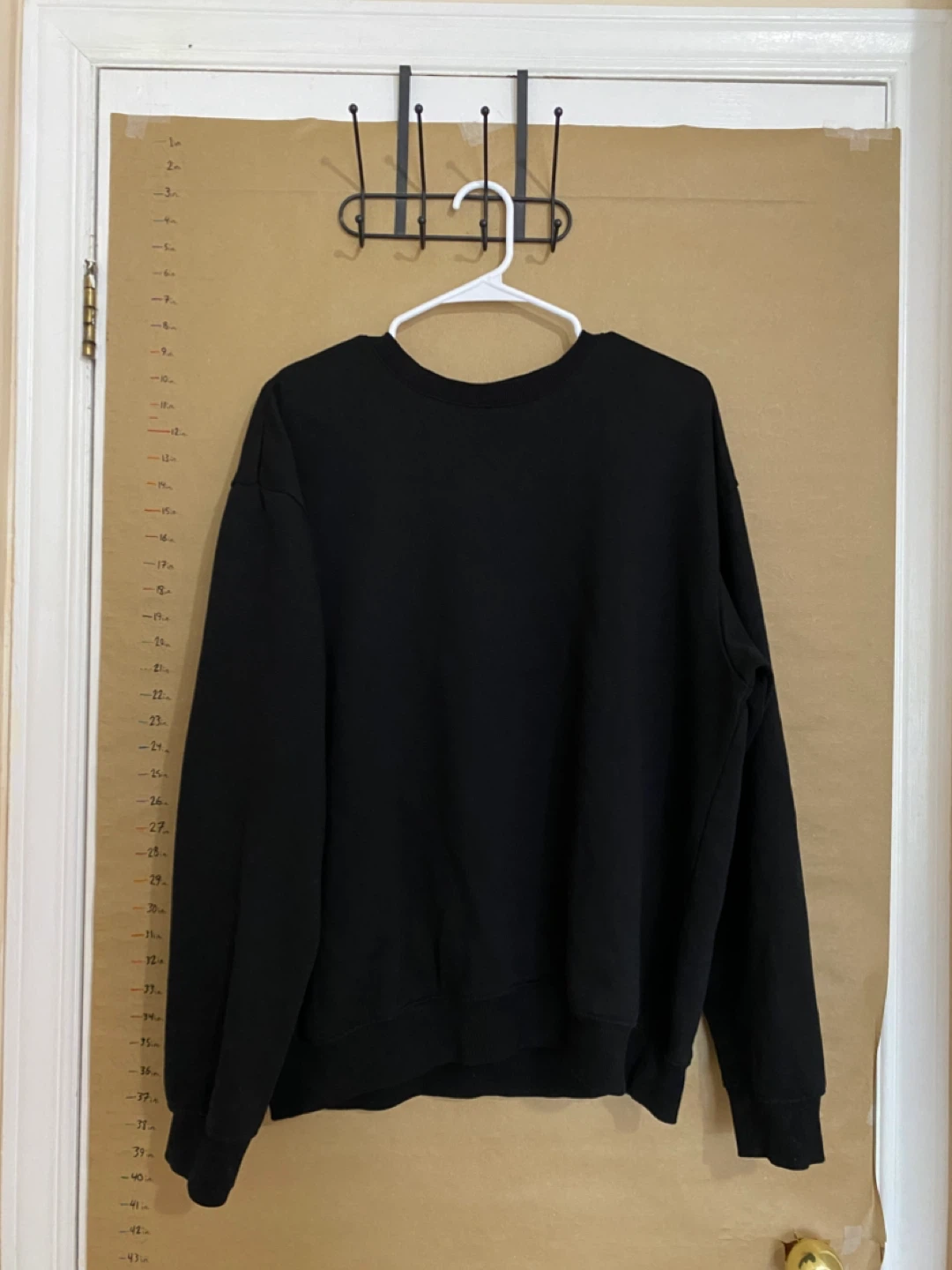 Black Crewneck Sweatshirt