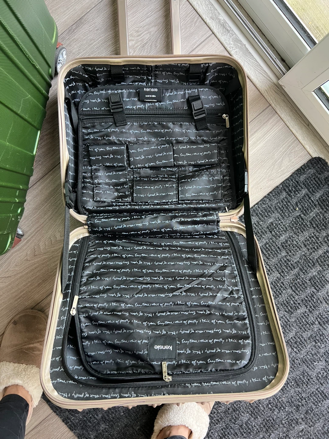 Luggage.  Two pieces.  With vintage cookbooks - photo 3