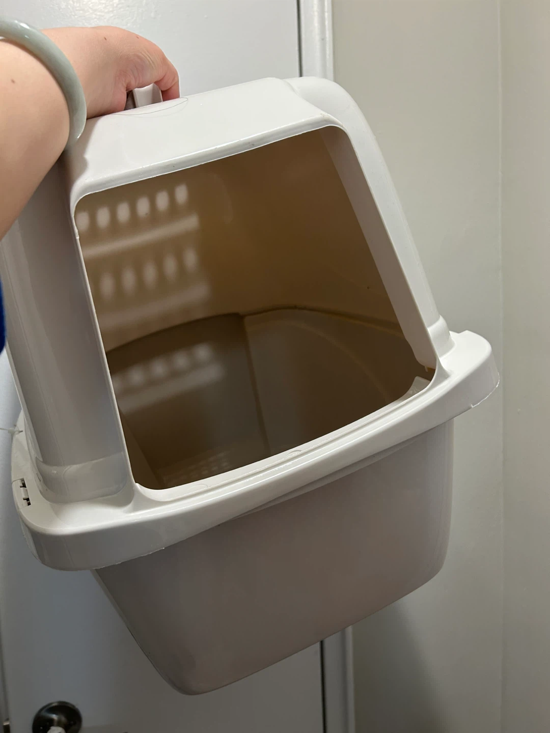 Covered Cat Litter Box (Flaw & Missing Flap) - Off-White - photo 2