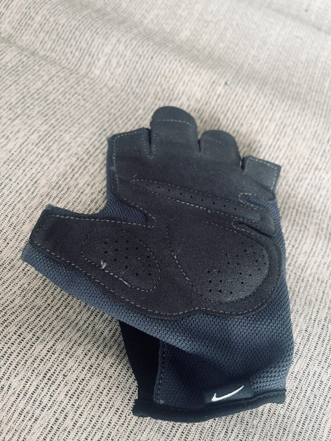 Nike Fitness Gloves - photo 2
