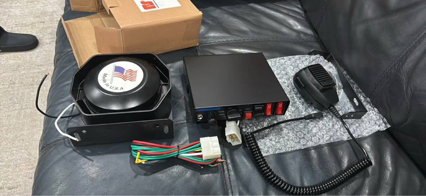 CJB-200W police siren system and SignalDivision TS400-N speaker