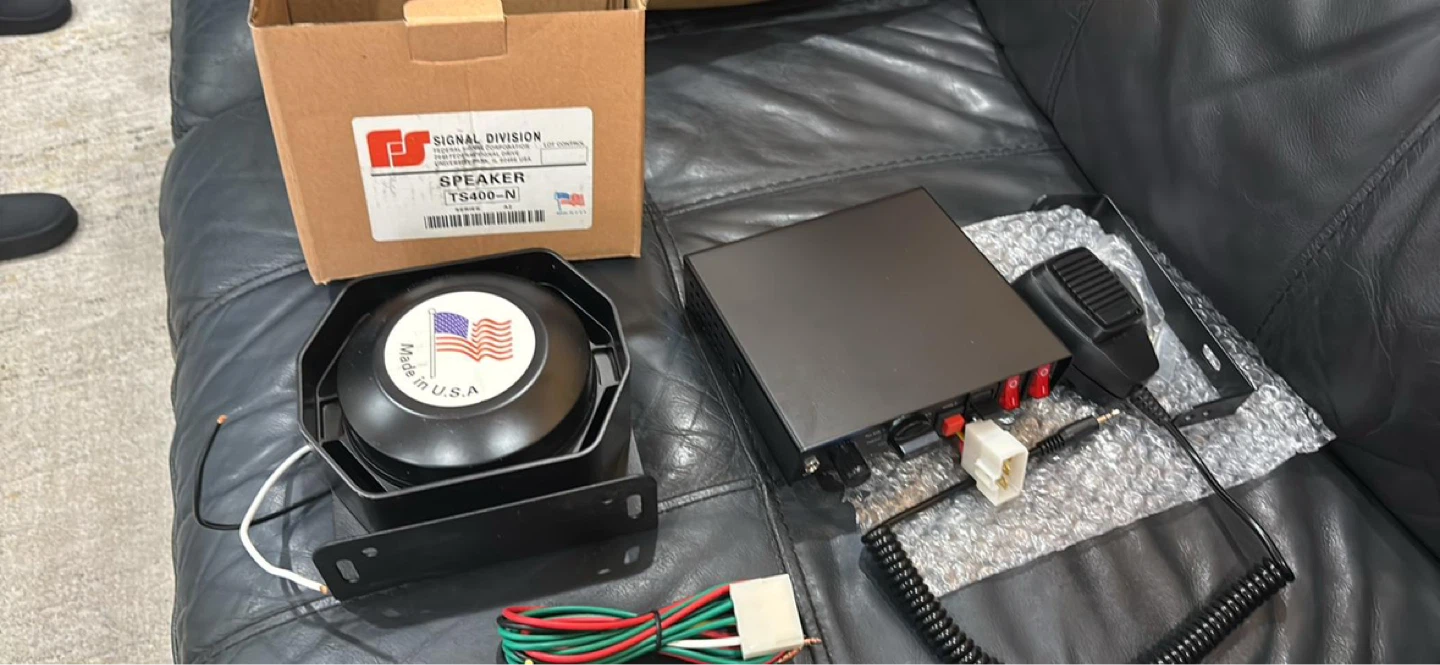 CJB-200W police siren system and SignalDivision TS400-N speaker - photo 2