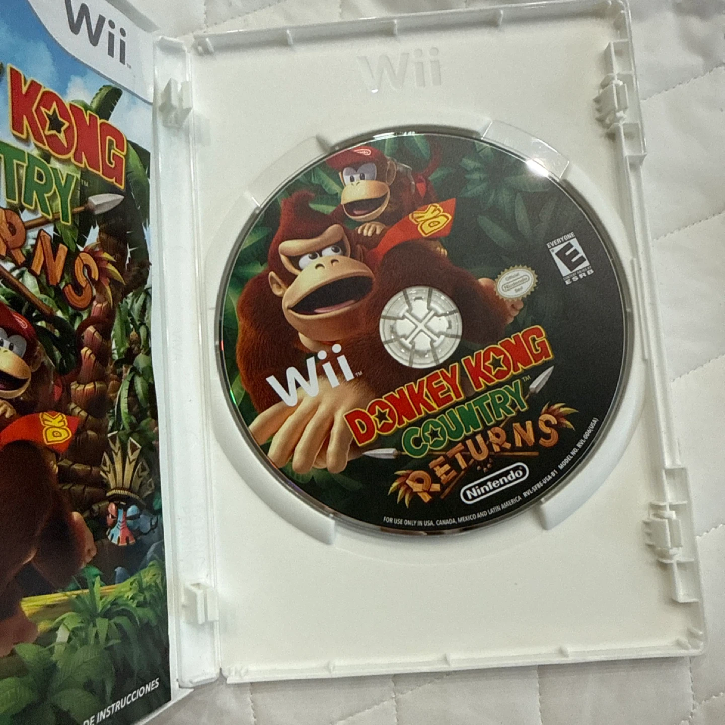 Donkey Kong Country Returns Wii Game - photo 4