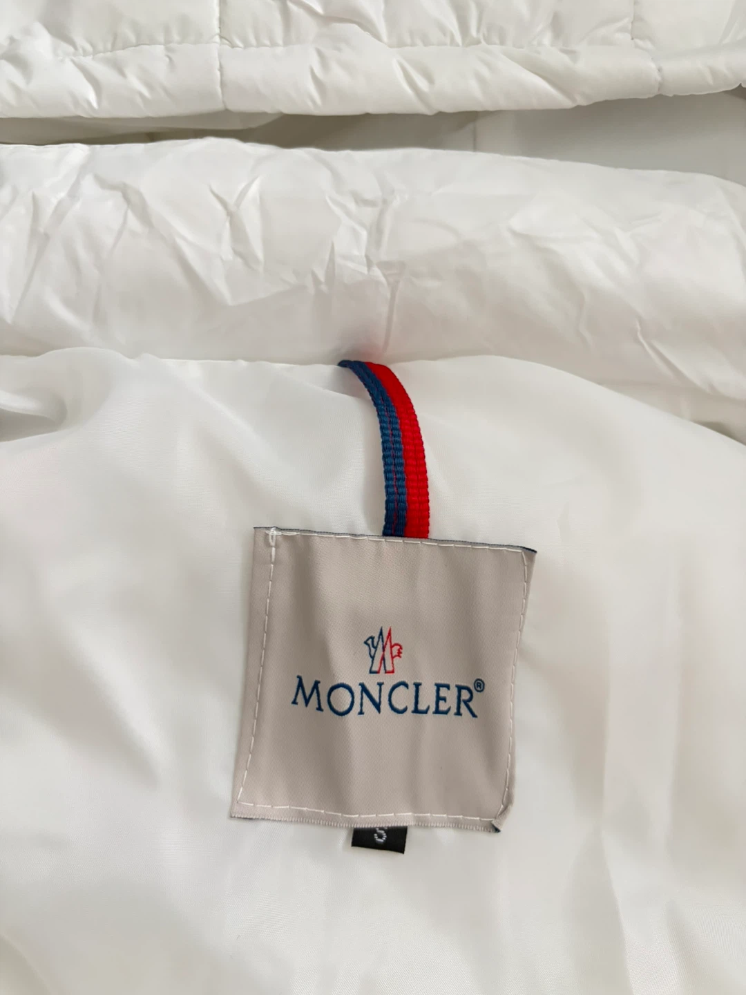 Moncler White Puffer Vest with Hood - photo 4