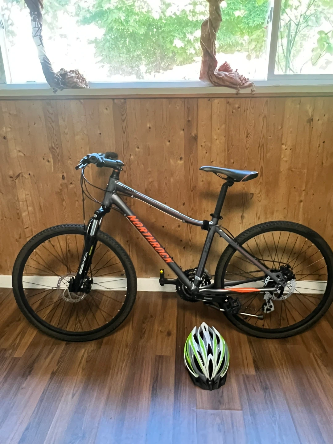 Northrock XCW 26” Mountain Bike (21-Speed)