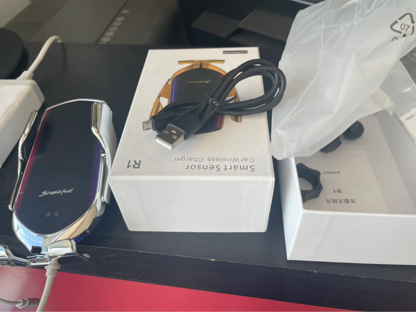 BRAND NEW Simple Fast R1 Smart Sensor Car Wireless Charger - photo 2