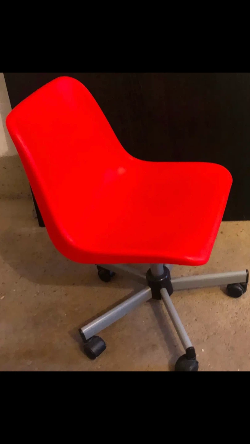 Red Swivel Office Chair for kids - photo 3