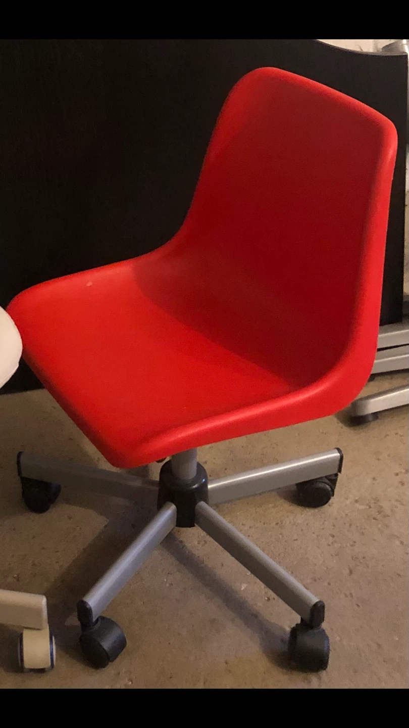 Red Swivel Office Chair for kids