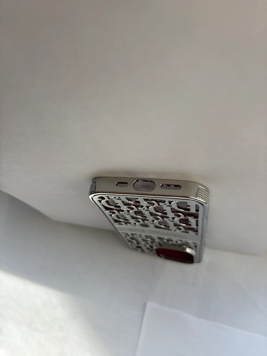Christian Dior phone case - photo 4