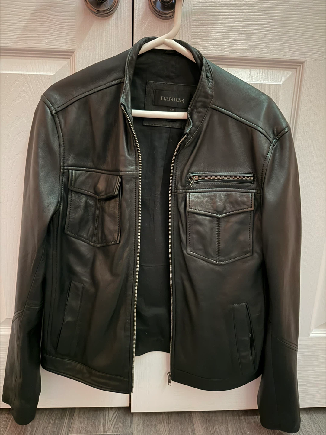 Danier Leather Jacket M/M - photo 2
