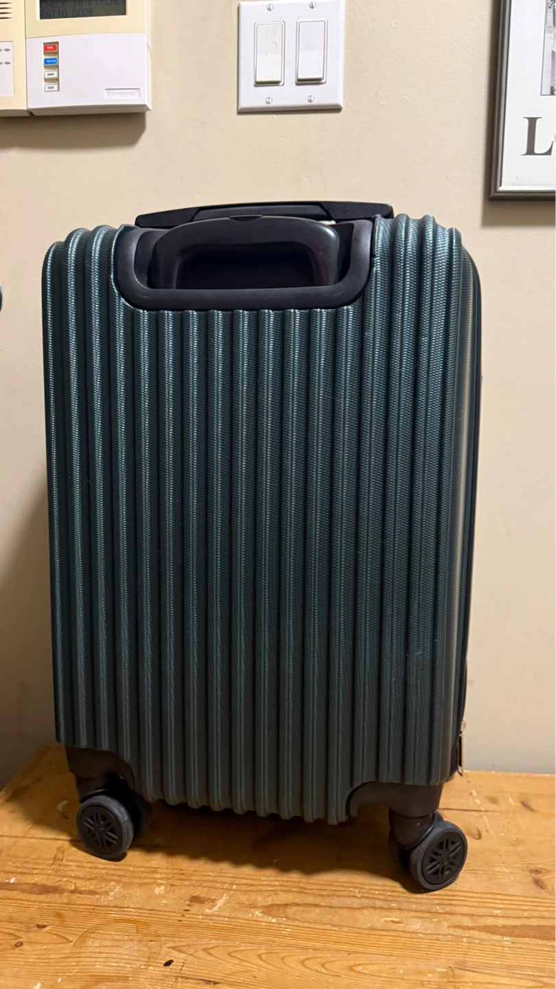 Dark Green Hardside Spinner Suitcase