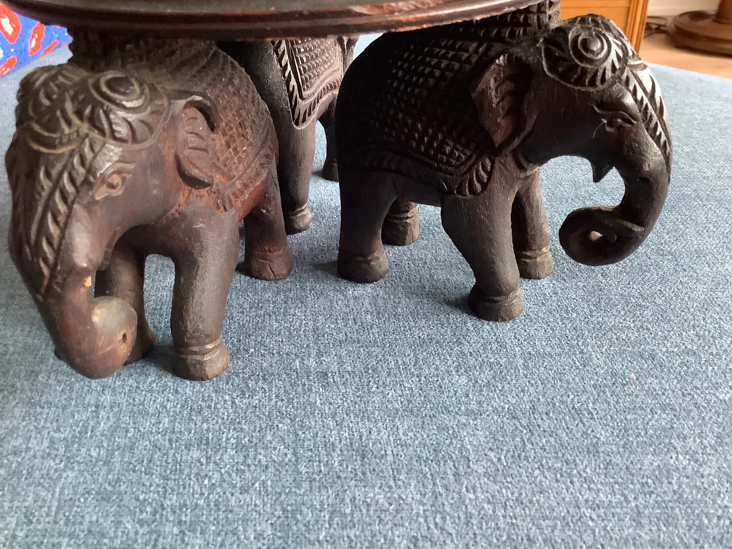 Vtg Asian Wdn Tripod Plant Stand w 3 Carved Elephants 🐞 - photo 4