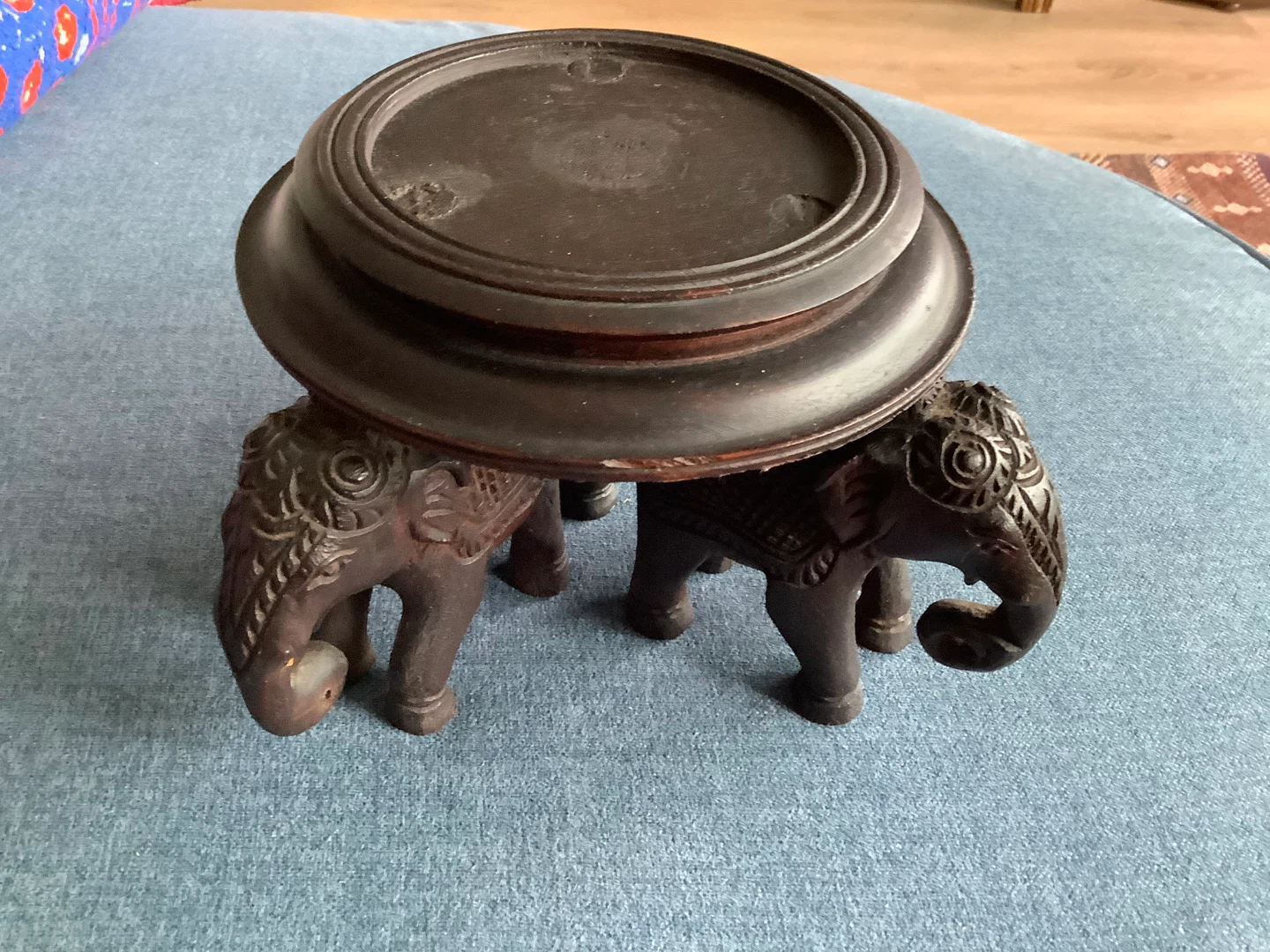Vtg Asian Wdn Tripod Plant Stand w 3 Carved Elephants 🐞 - photo 5
