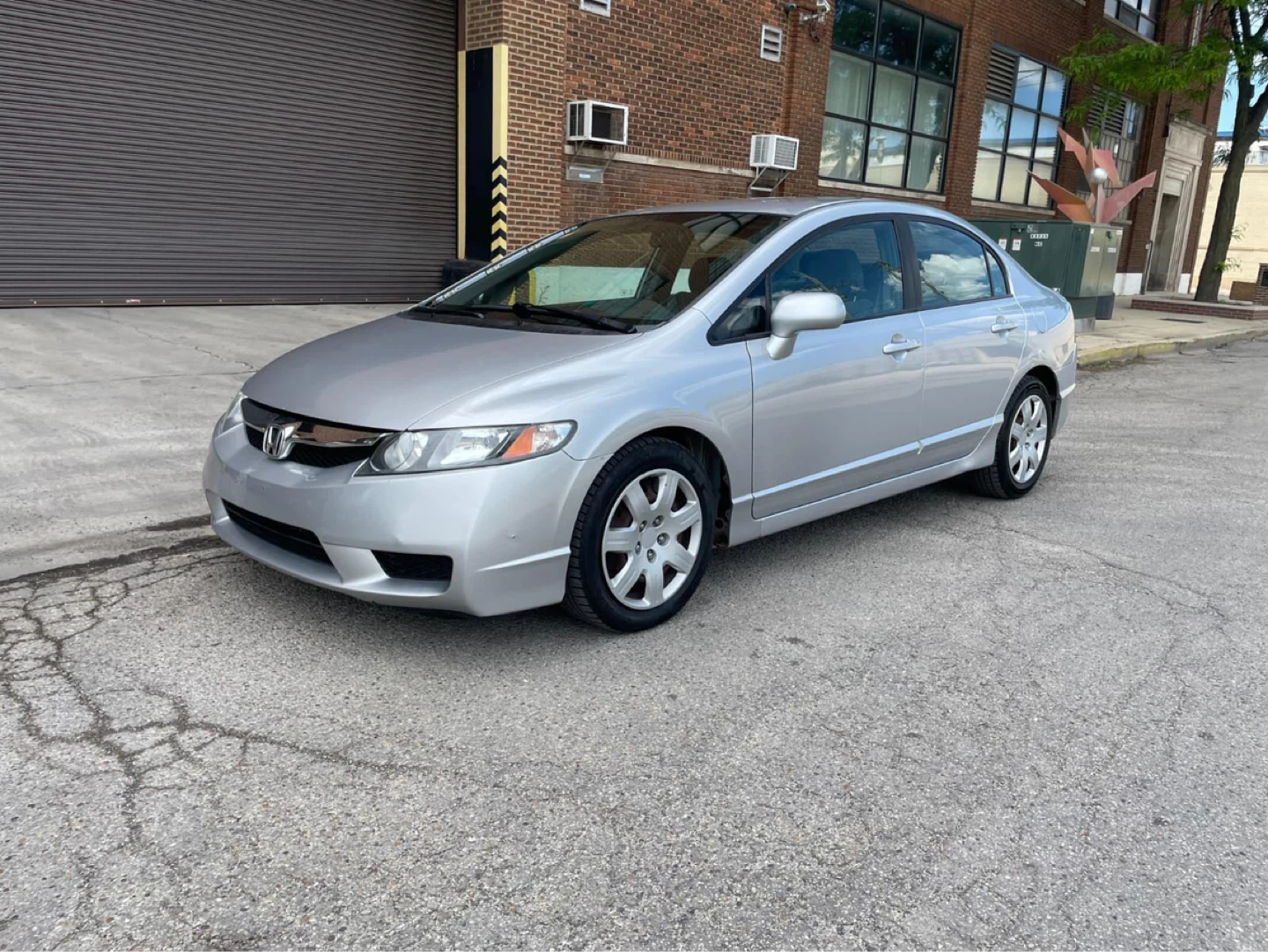 2009 Silver Honda Civic Sedan con 146 mil millas